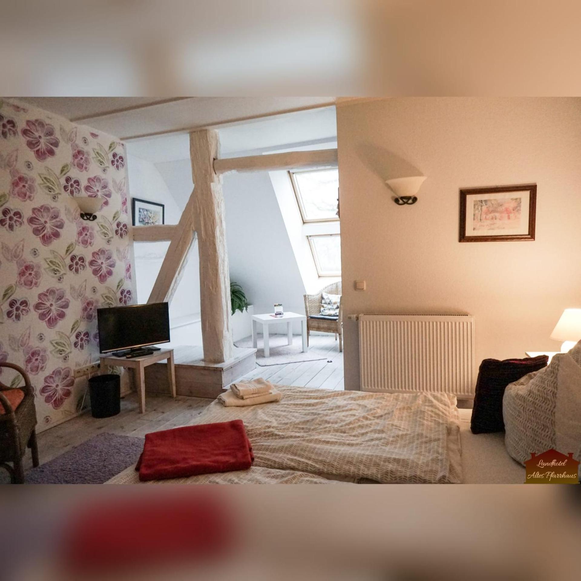 Hotelpension Pfarrhaus Альт-Шверін Екстер'єр фото